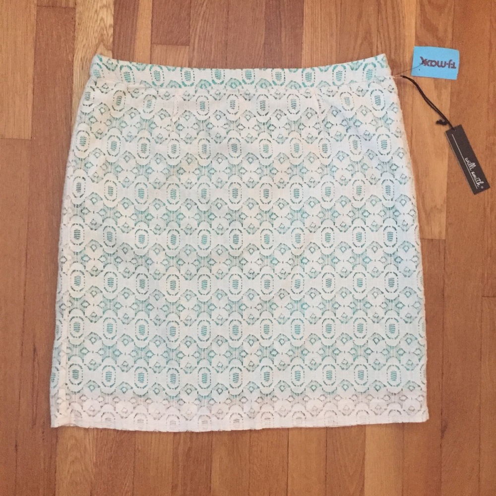 New WILLI SMITH Skirt Size 12 Green Ivory Lace